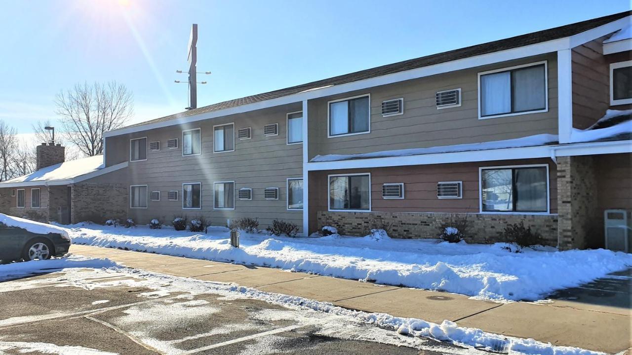 Amerivu Inn & Suites-Avon Exterior foto